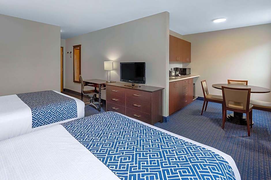 Super 8 by Wyndham Lachenaie/Terrebonne