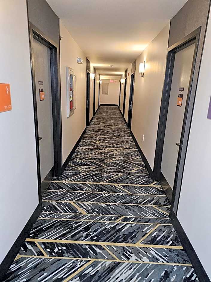 La Quinta Inn & Suites by Wyndham Deerfield Beach I-95