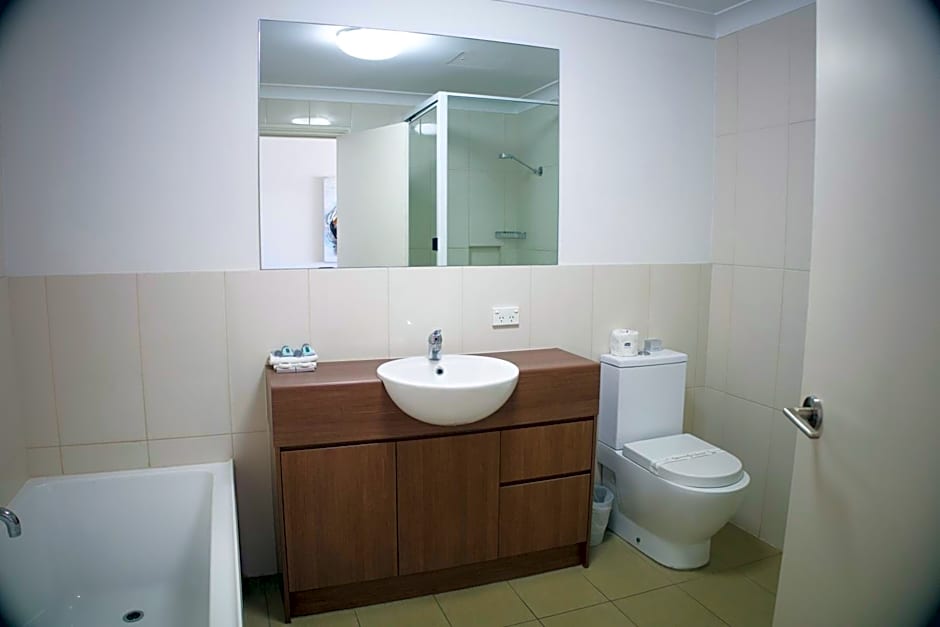 The Australian Hotel Motel