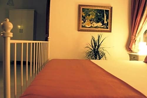 Adelfia Hotel