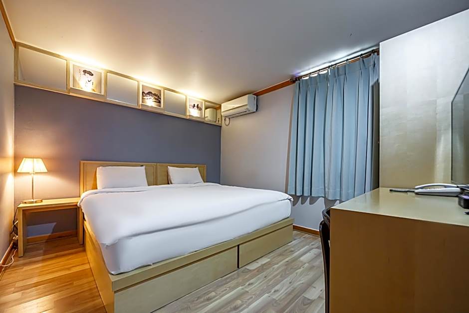 Tourist Hotel Jeonju