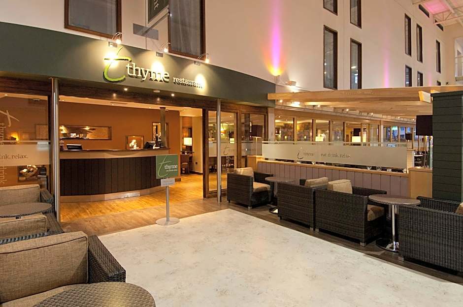 Premier Inn London Heathrow Airport T2 & T3 - Bath Road