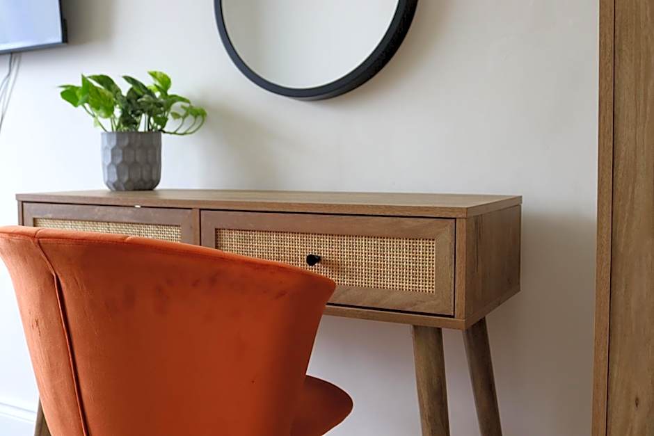 Orange Grove Hotel & Gardens