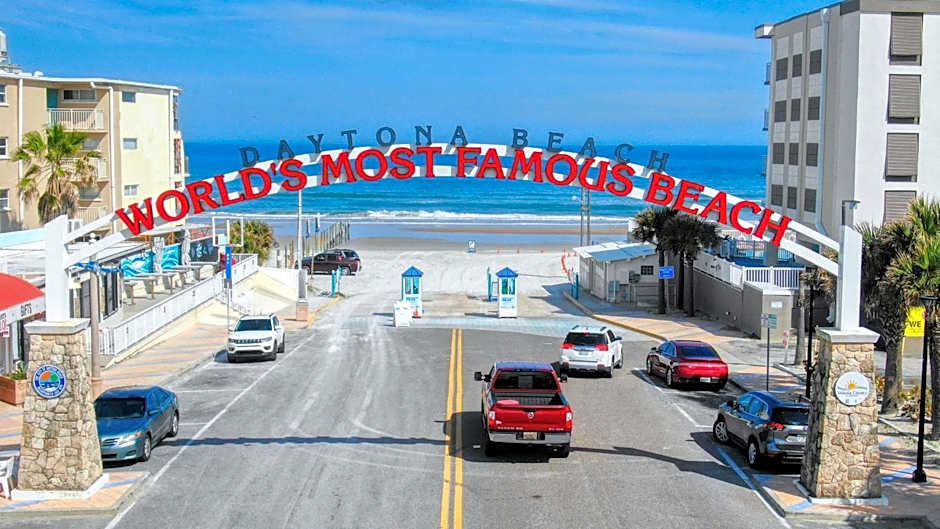 I Need A Vacay Now! Remodeled Studio