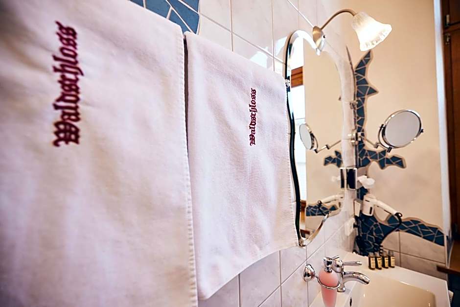 Hotel & Restaurant Waldschloss