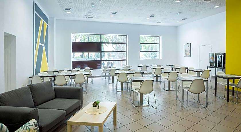 Comfort Aparthotel Nimes Centre
