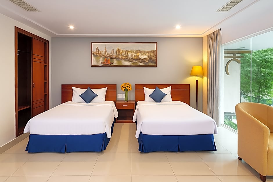 Photo 1 of 7 of 2 Beds Suite, City View