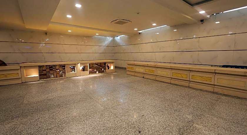 Hotel Krishnam Vrindavan – Near Banke Bihari Temple