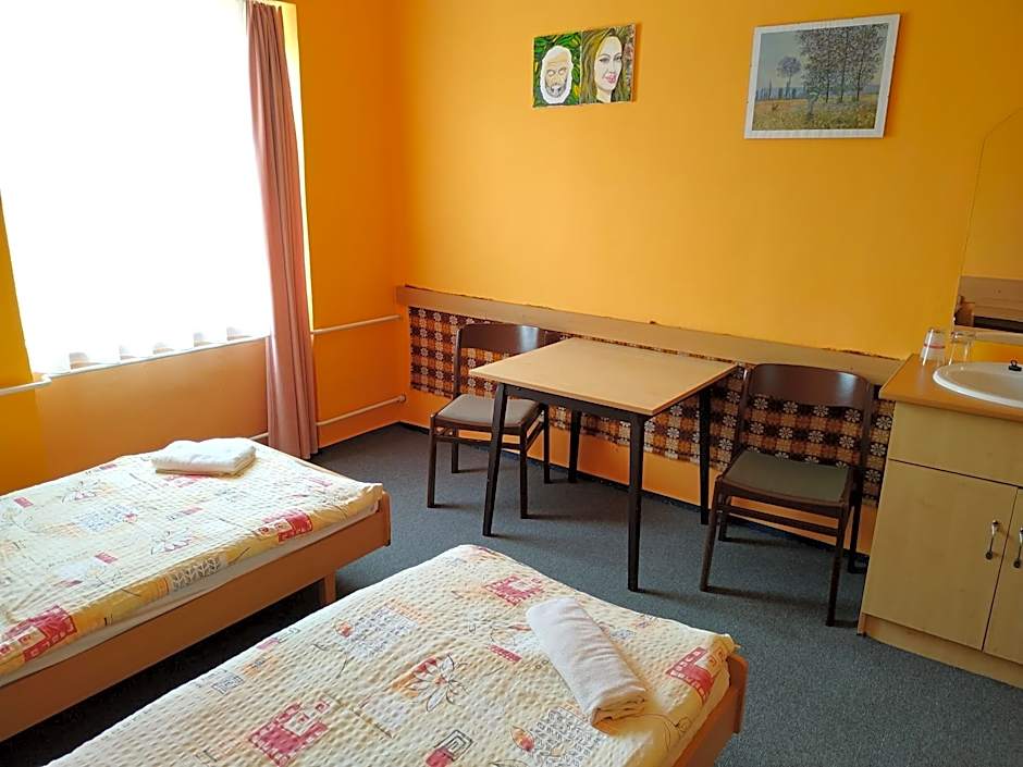 Hotel Béke Sziget Komló