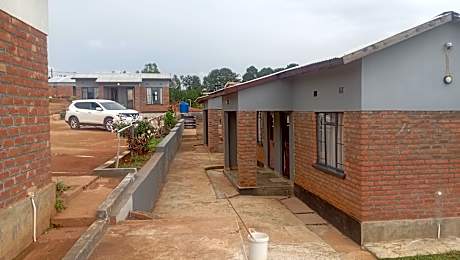 Dunduzu Village Lodge