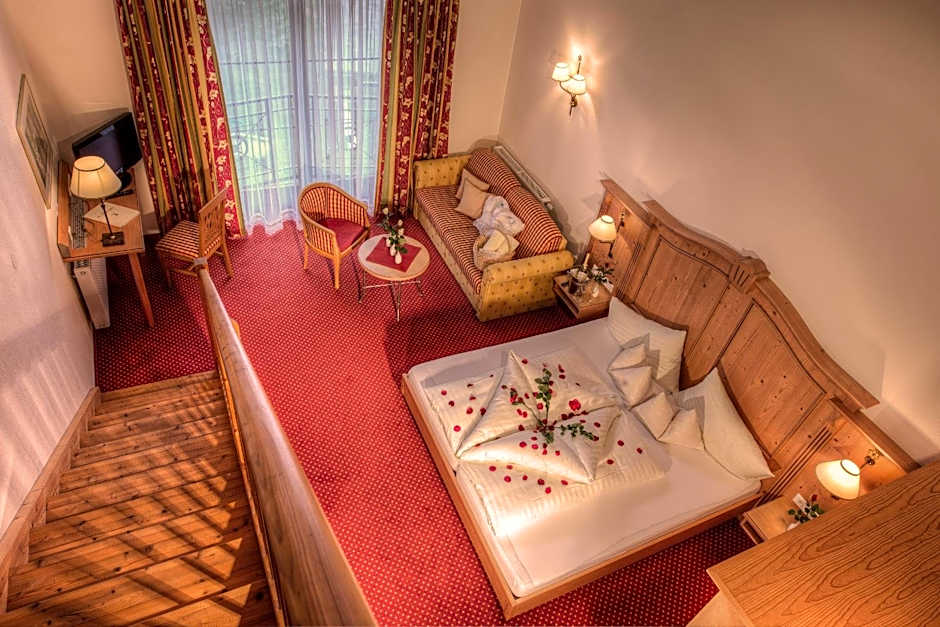Photo 1 of 8 of Suite