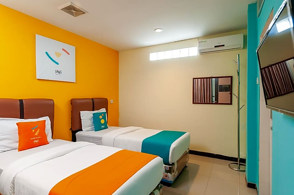 Sans Hotel Finest Medan
