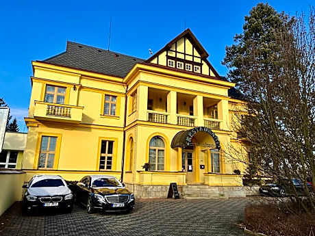 Palace Inn