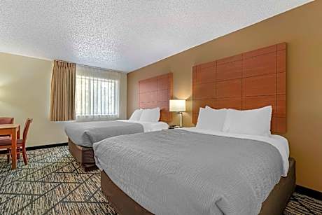 Queen Room with Two Queen Beds - Non-Smoking