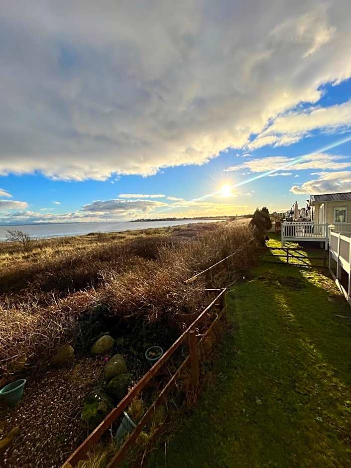 Marianne Bay - Southerness Caravan Park with Sea View - Pet Friendly