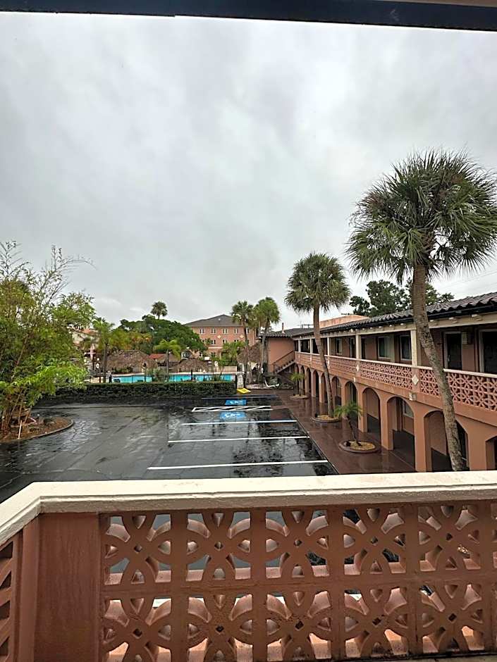 Tahitian Inn Boutique Hotel Tampa