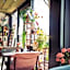 Urban Hotel The Golden Stork
