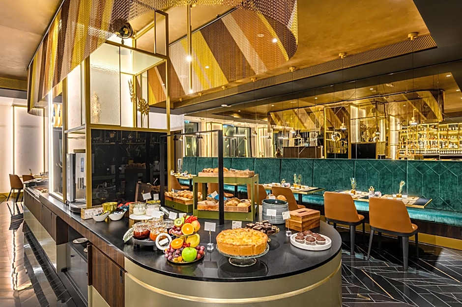 Emerald Hotel by Continental Group
