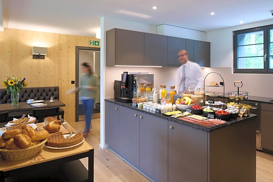 Eiger View Alpine Lodge