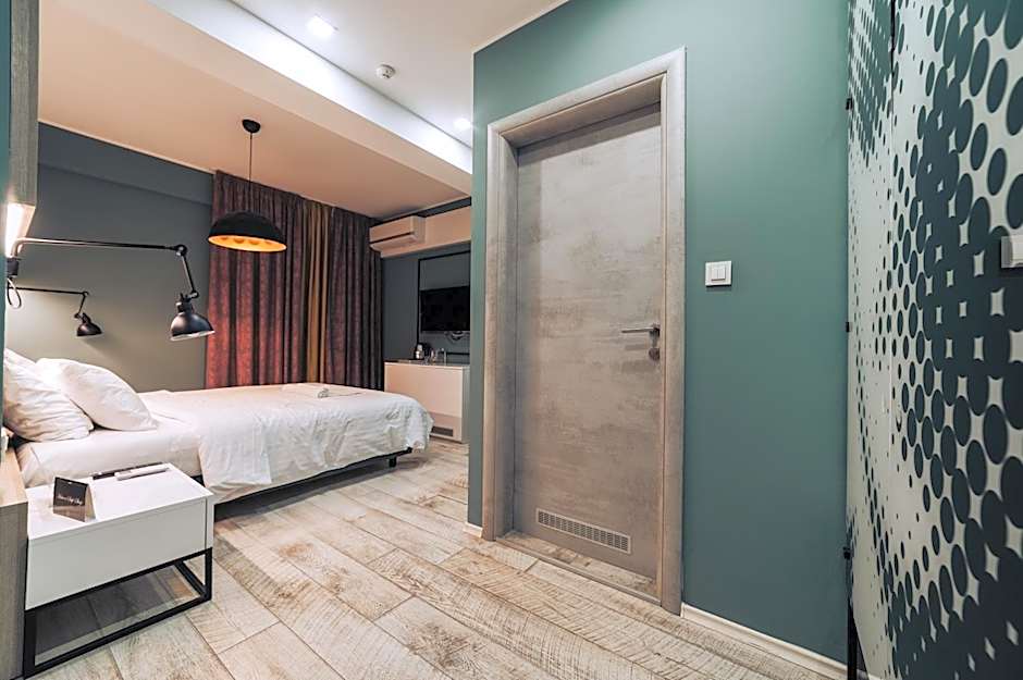 Urbanista Hotel & Bar