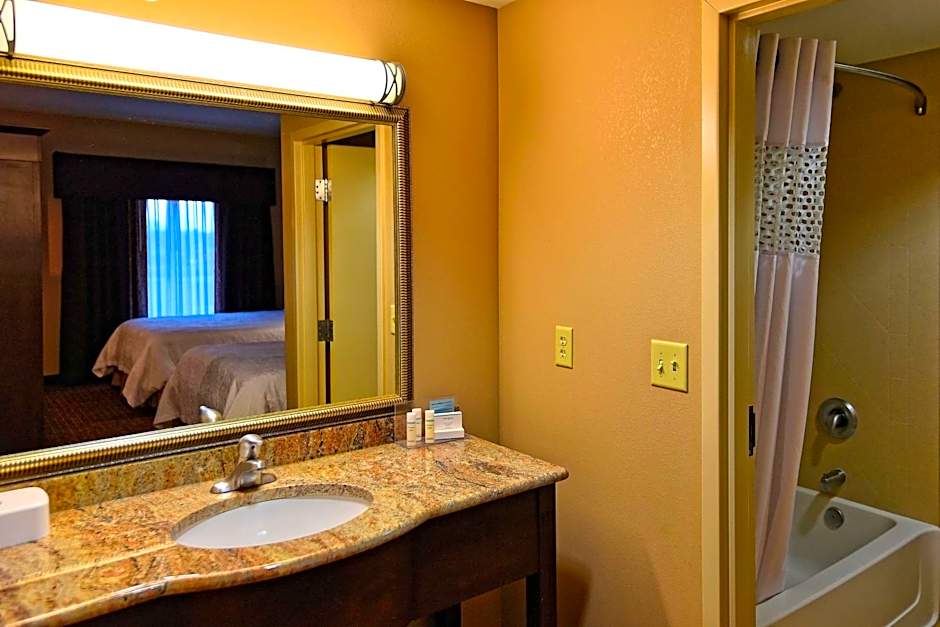 Hampton Inn By Hilton Geneseo