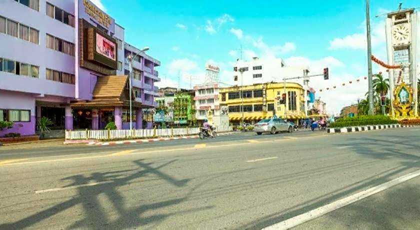 OYO 565 Trang Hotel