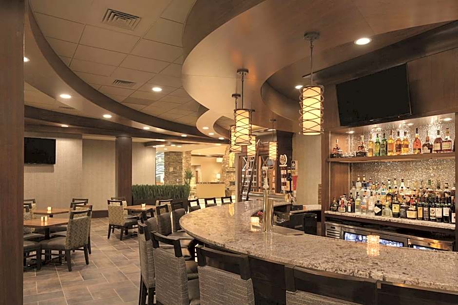 Embassy Suites By Hilton Saratoga Springs