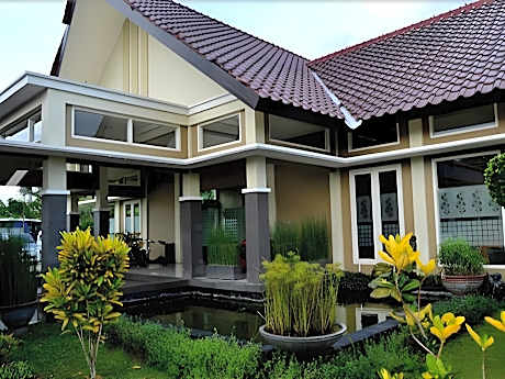 Wonua Monapa Hotel Resort