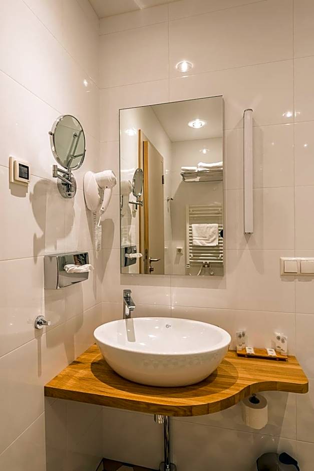 Hotel Miķelis