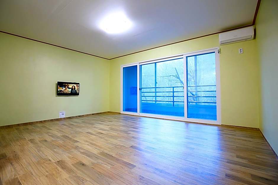 Hwacheon Gwangbawi Rock Pension