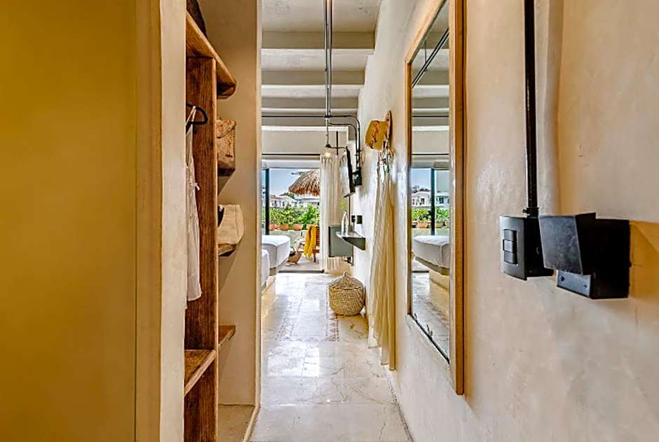 Caribbean Paradise Boutique Hotel