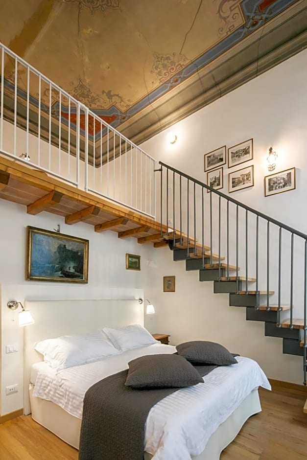 Palazzo D'Ambra Residenza d'Epoca