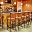 Holiday Inn & Suites Bakersfield by IHG