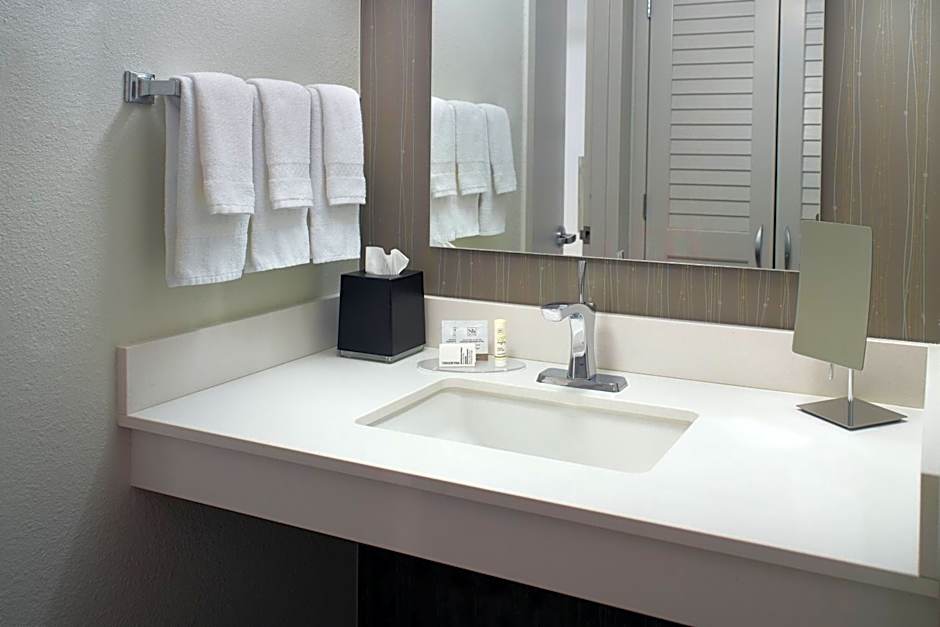 Courtyard by Marriott Atlanta Airport South/Sullivan Road