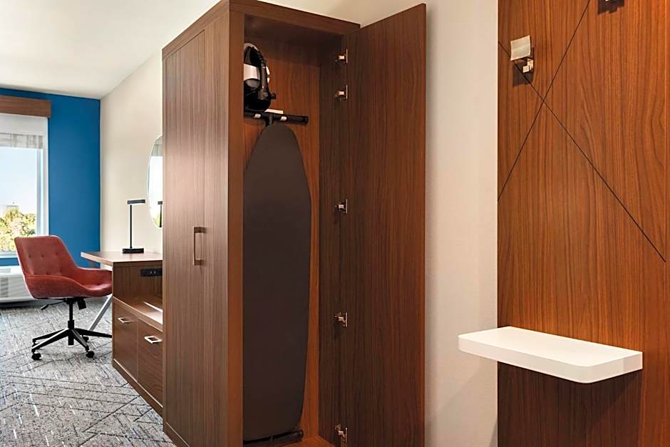 Holiday Inn Express Cape Canaveral by IHG