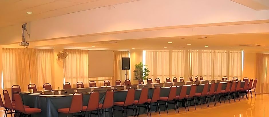 Sun Inns Hotel Equine - Seri Kembangan