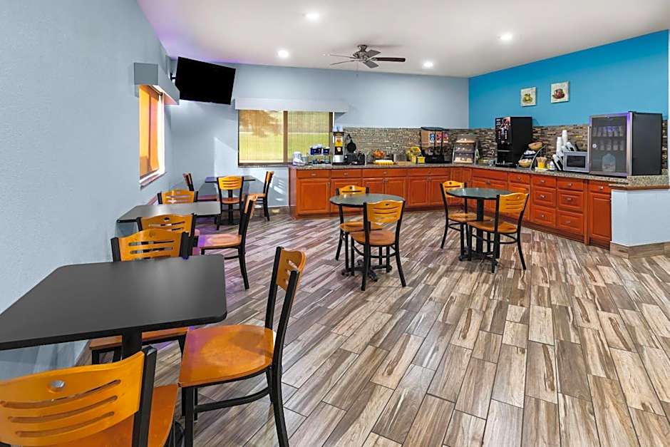 Days Inn by Wyndham Mankato
