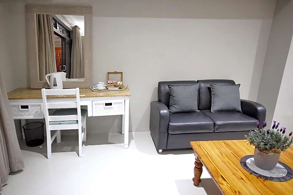 Curry's Post Bed & Breakfast