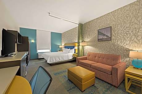 One-Bedroom King Suite - Non-Smoking