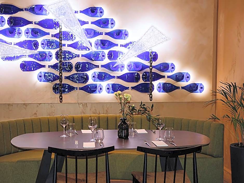 MERCURE KLAIPEDA CITY HOTEL, Meetings, Events, Restaurant & Bar - Accor Group, Pet Stay FREE