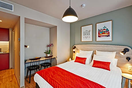 Standard Studio Double