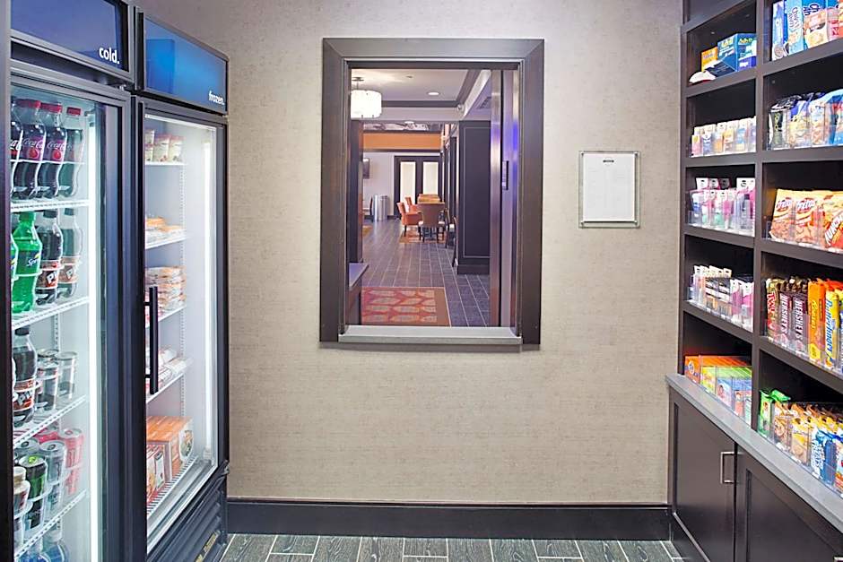 Hampton Inn By Hilton & Suites Lansing West