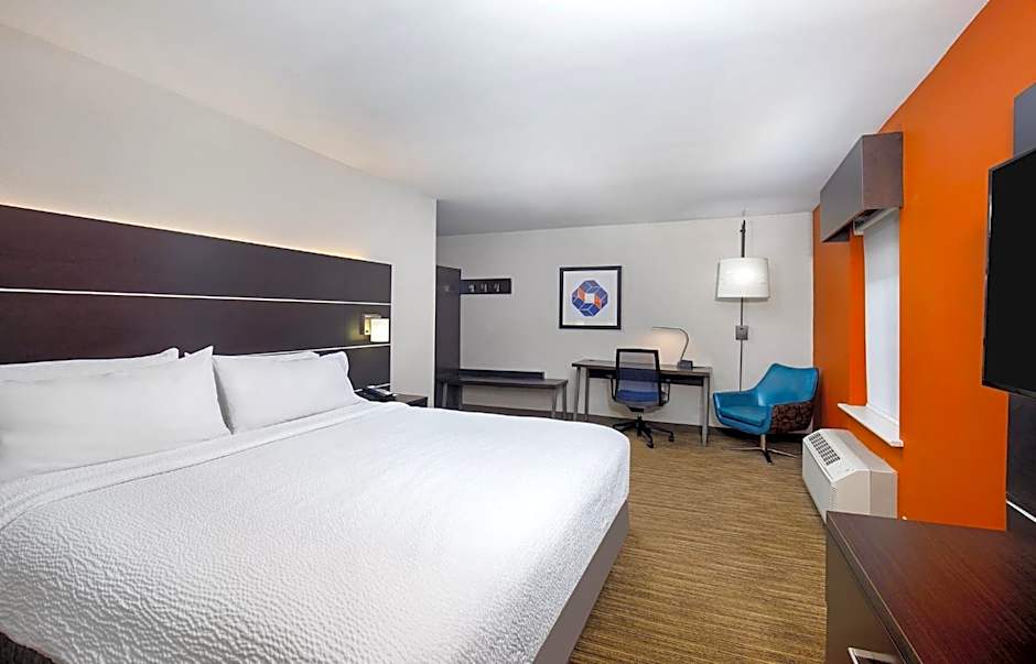 Holiday Inn Express & Suites Locust Grove By IHG