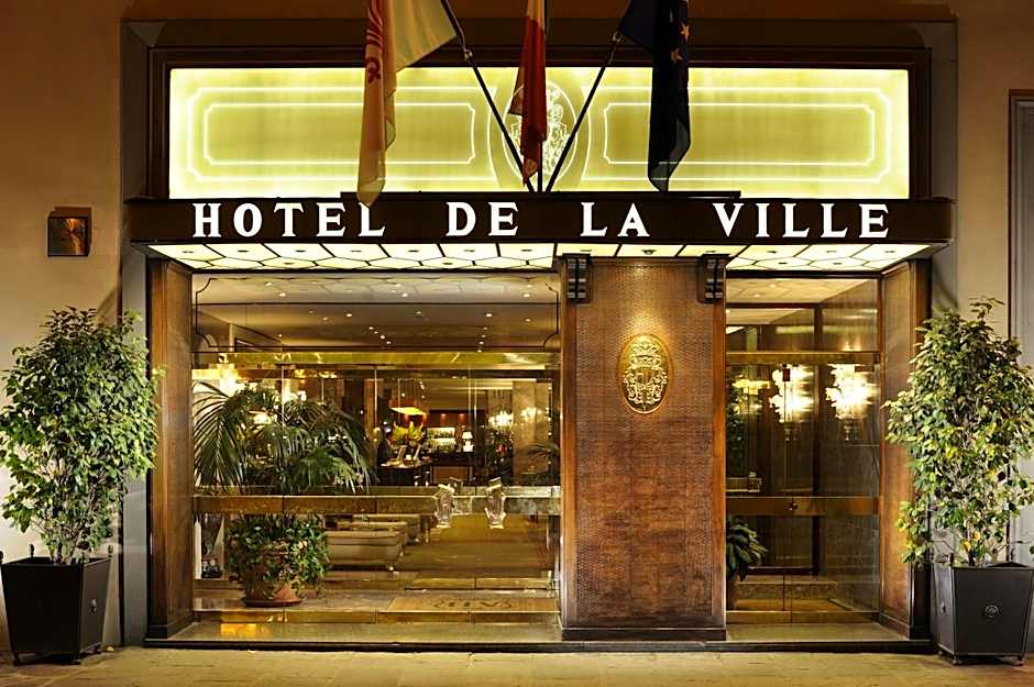 De La Ville Hotel