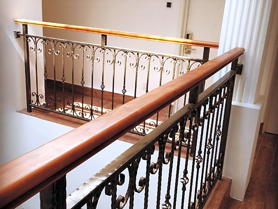 Belllo Hotel Jb Central