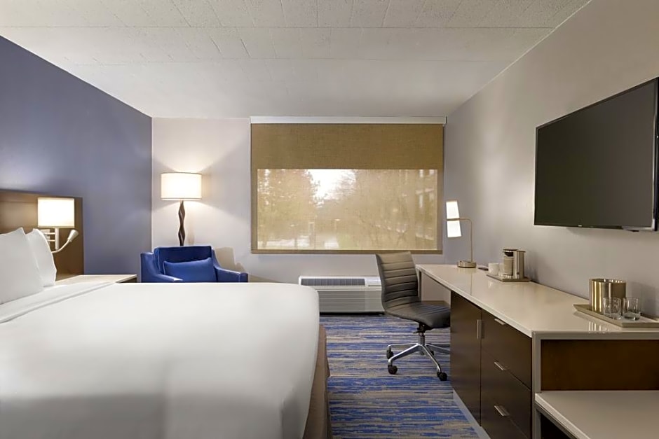 Delta Hotels by Marriott Detroit Metro Airport