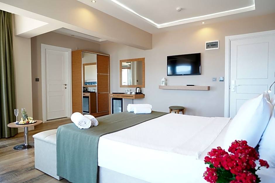 Aurasia Sea Side Hotel