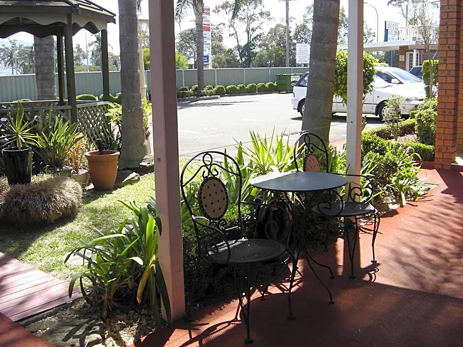 Avaleen Lodge Motor Inn