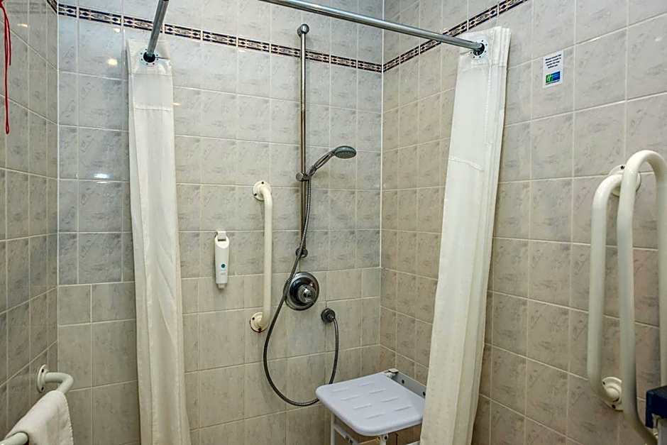 Holiday Inn Express Canterbury By IHG