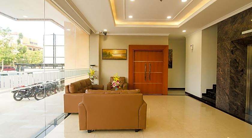 Blitz Hotel Batam Centre